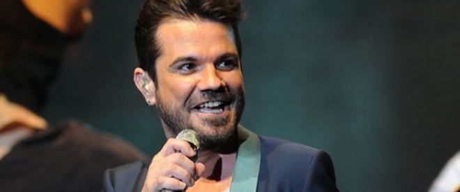 Kenan Doğulunun “Aşk oyunu” klipi - video