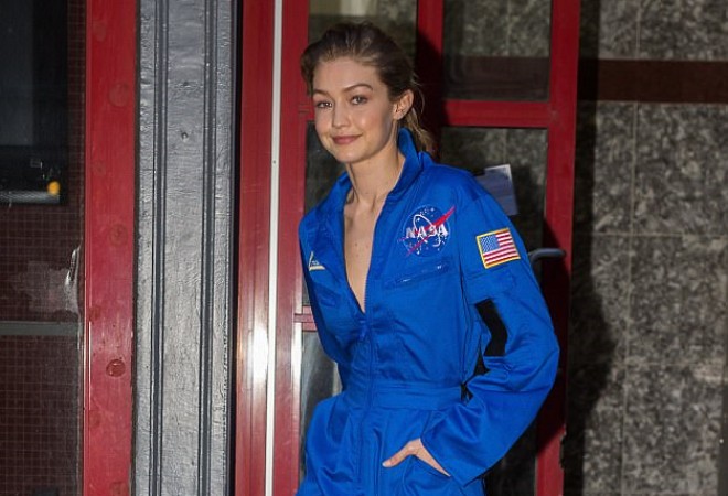 Cici “NASA” geyimində - foto