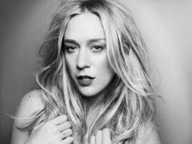 Xloe qayalıqda elə pozlar verdi ki – foto