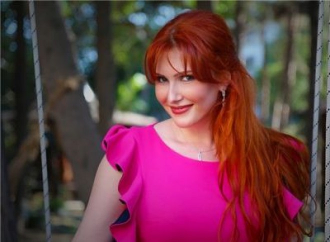 Larisa aparıcılıq edəcək? 