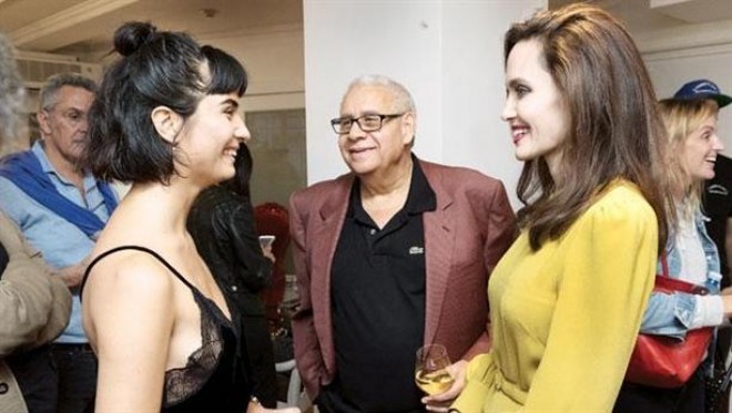 Tuba Büyüküstün Ancelina Coli ilə görüşüb