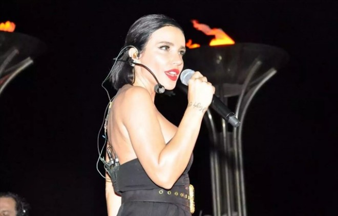 Gülşən yeni tərzdə