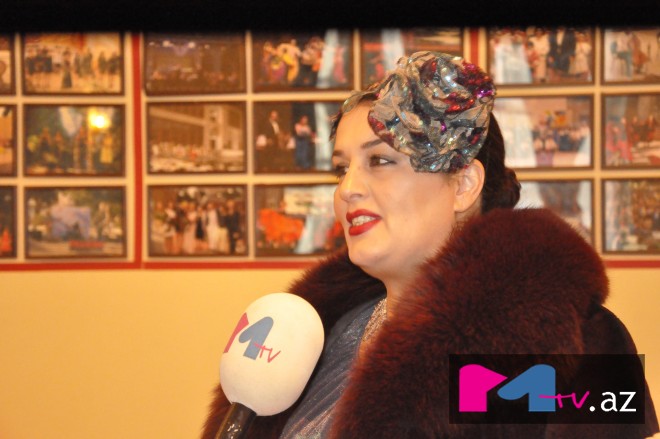 “Sevinirəm ki, mənim şeirlərim tənqid olunur”- Elza Seyidcahandan fərqli yanaşma