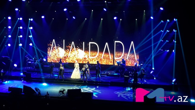 Ajda Pekkanın Bakı konserti - Aygün Kazımova və Zülfiyyə Xanbabayeva barışdılar - reportaj+foto