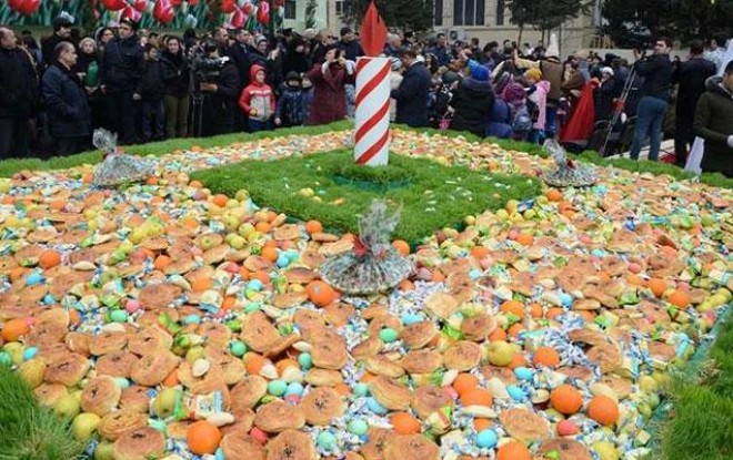 Bir tonluq bayram xonçası - foto