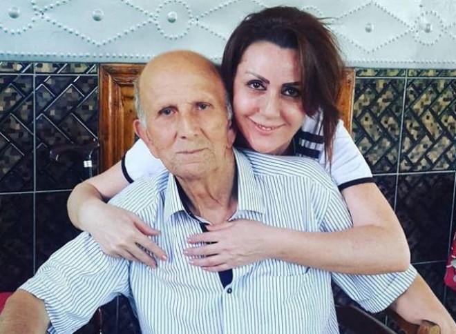 Xalq Artisti ata itkisinin acısını yaşayır