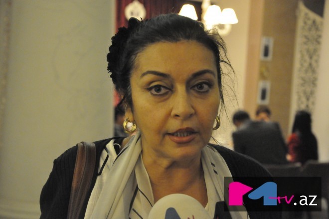 Həmidə Ömərova 61 yaşına çatdı – foto