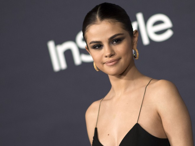 Selena sevgi etirafına “Yox” dedi