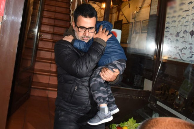 Əmrah çətin anlar keçirib - foto