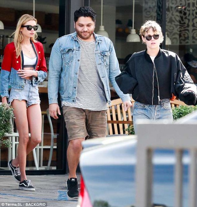 Həmcins sevgililər bir yerdə - foto