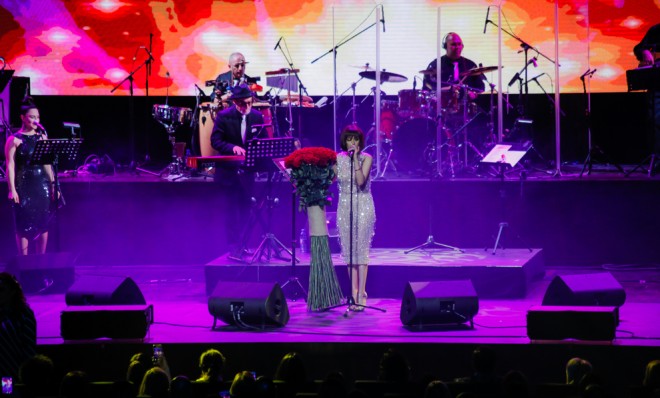 Röya Ayxan "ürəyini doldurdu" və Bakıda möhtəşəm konsert verdi - reportaj