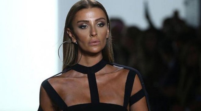 Model xəstəxanaya yerləşdirilib