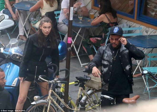 "The Weeknd" və Bella Hadid Parisdə - foto