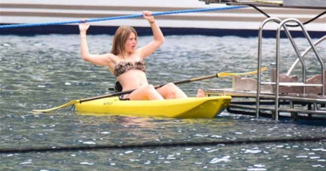 Gizem Karaca əri ilə dəniz turuna çıxıb - foto