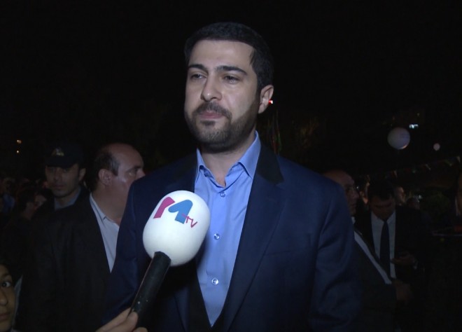 Şou-biznesin "Sezar salatı"  Namiq Qaraçuxurlu özünü Faiq Ağayevlə müqayisə etdi 