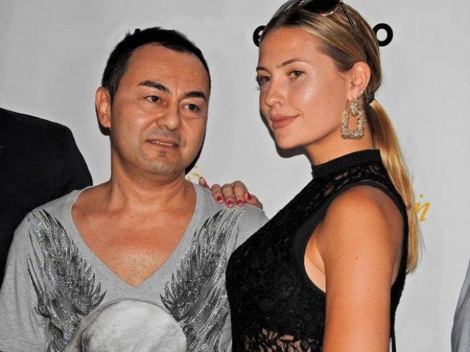 Sərdar Orrtac gecəboyu həyat yoldaşı ilə gəzdi - foto
