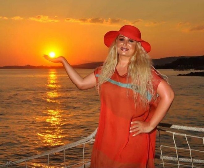 Əməkdar Artist Alanyada fotossessiya etdirdi&nbsp;