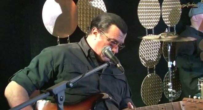 Stiven Siqal Bakıya festivala gəlir