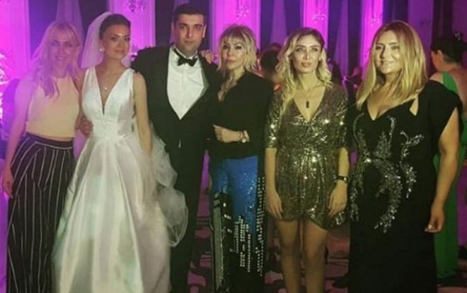 Zülfiyyə Xanbabayevanın ailəsində xoş gün