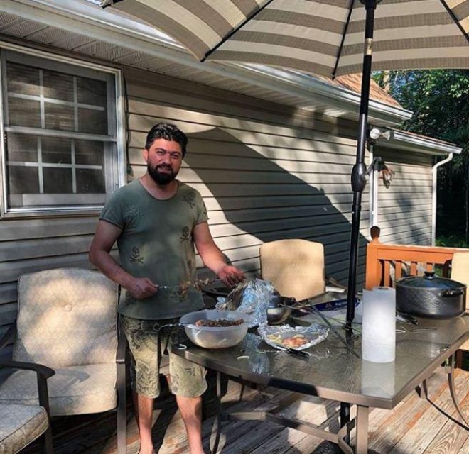 Müğənni Elmir Nyu-Yorkda kabab çəkir - foto&nbsp;