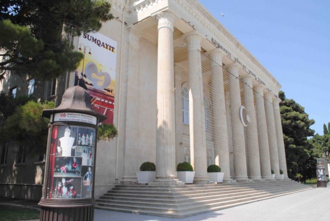 Teatr 49-cu mövsümüü başa vurdu