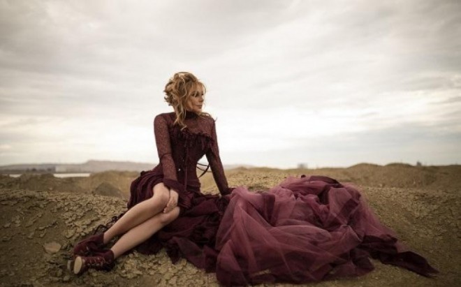 Alyona Apina Bakıda çəkdirdiyi klipini yayımladı - video