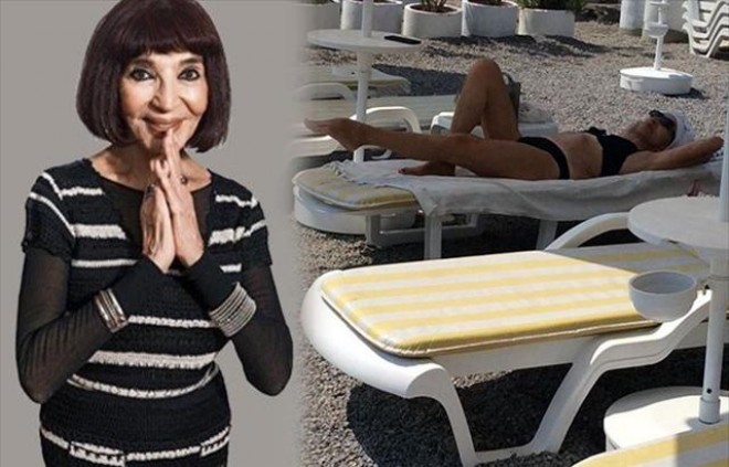 Aktrisa 89 yaşında bikinidə - foto