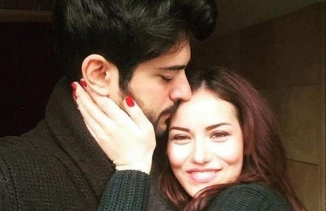 Evli olan aktyorların övladları olacaq