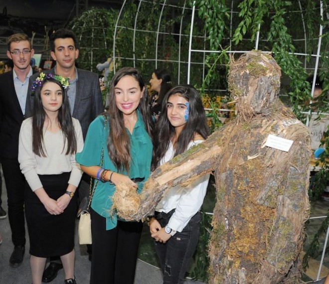 Bakıda II gənclər sərgisi açılıb - foto