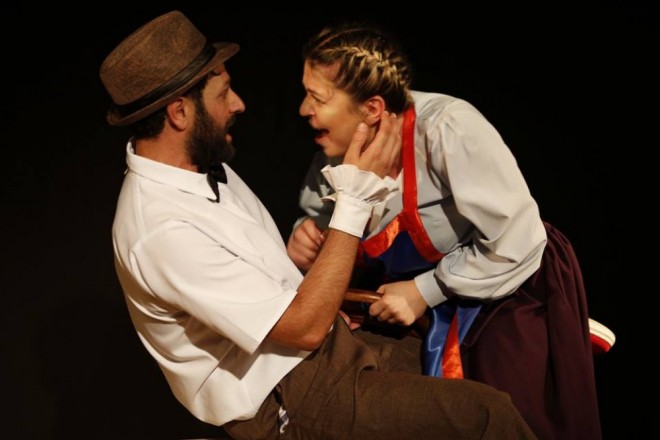 “YUĞ” Teatrı Adanaya festivala getdi 
