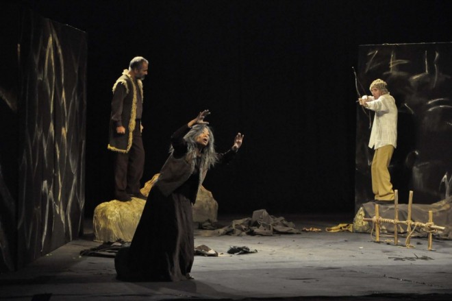 Əməkdar artist Bişkekdə mükafat aldı