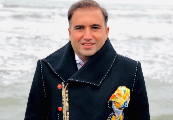 Hacı Nuran uşaqlıqdan siqaret çəkmir