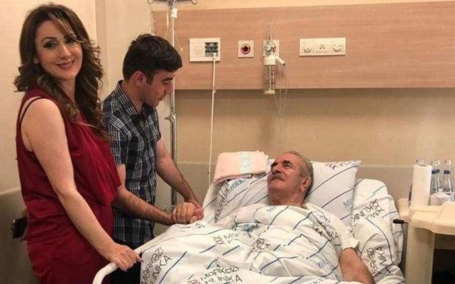 Xalq artisti&nbsp; xəstəxanadan evə buraxıldı