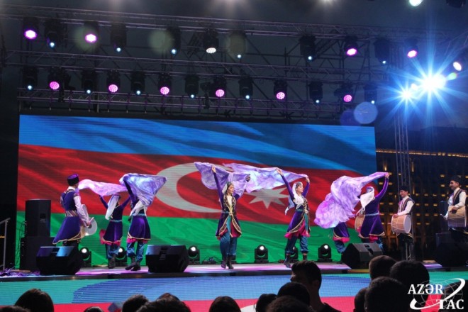 Heydər Əliyevin hakimiyyətə gəlməsinin 50 illiyi münasibətilə konsert - foto