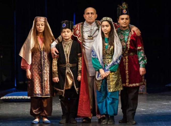 "Şah Qacar" tamaşası nümayiş olunacaq