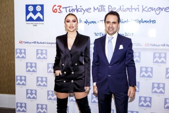 Hadisə Kiprdə səhnəyə çıxdı