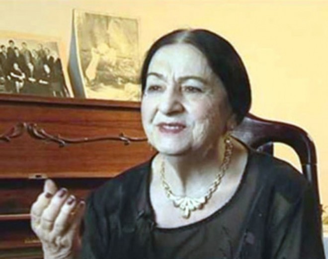 Şəfiqə Axundovanın anadan olmasından 96 il ötür