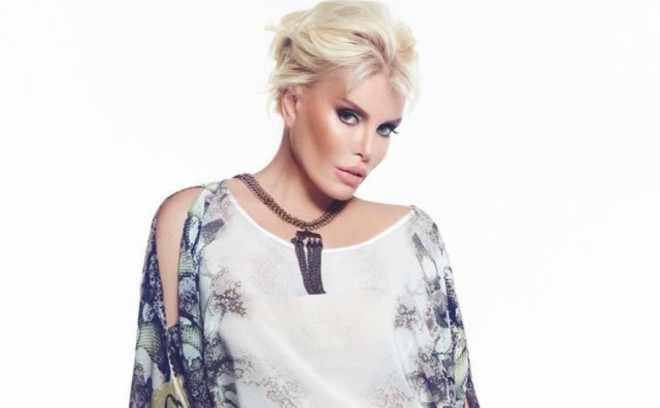 Ajda Pekkan əməliyyat olunub - foto
