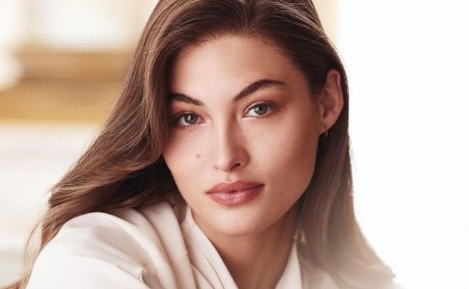 Modelin ilk övladı dünyaya gəlib - foto
