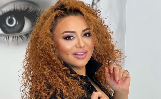 Əməkdar artist qöz qapaqlarındakı əti kəsdirib
