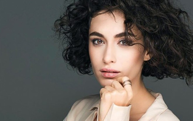 Saçlarını qaynaq vasitəsilə uzadıb - foto
