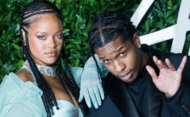 Rihannanın nişanlısının evində silah tapılıb
