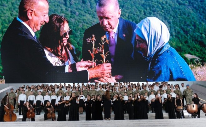 “Türkiyə 100” marşı təqdim edilib
