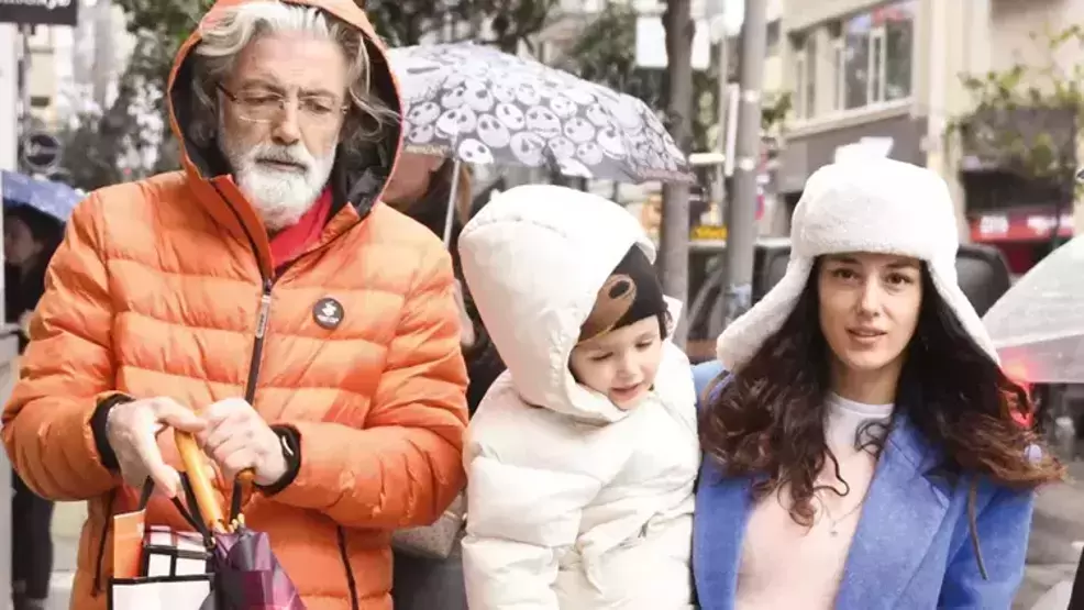Məşhur aktrisa atası ilə barışıb