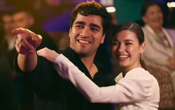 Aktrisa "Ayna"ya çəkilir - FOTO