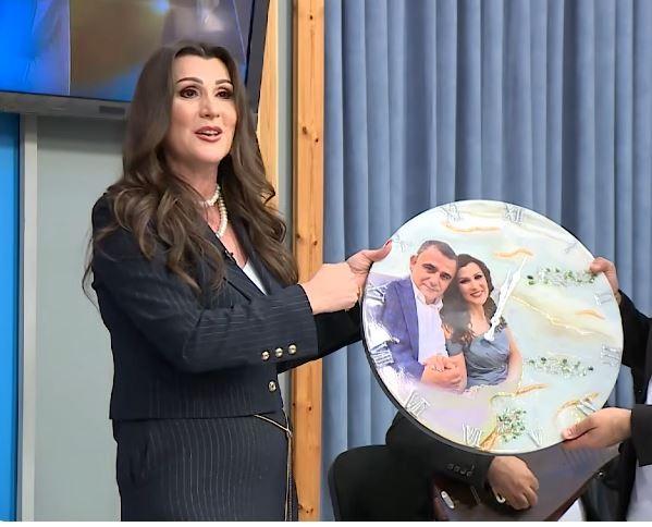 Xalq artisti kövrəlib