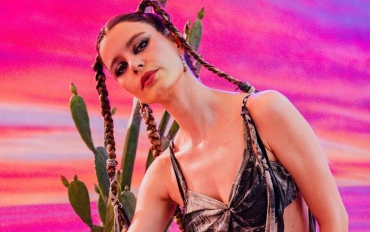 Aktrisa müğənni oldu