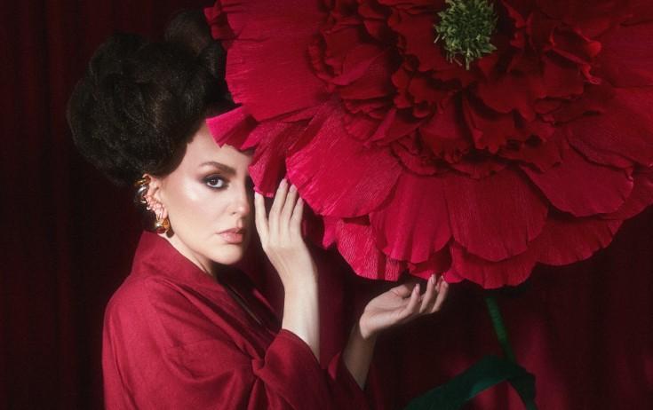 Əməkdar artistin yeni TƏRZİ