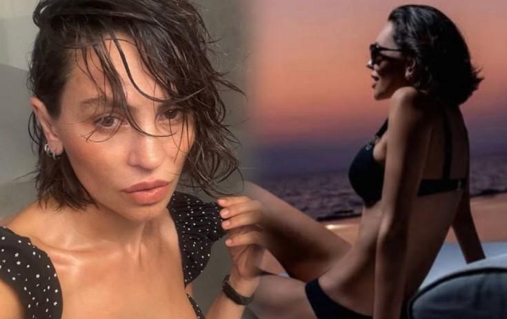 Model bikinili FOTOSU